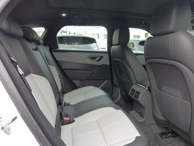 2025 LAND Rover RANGE ROVER VELAR thumbnail 40