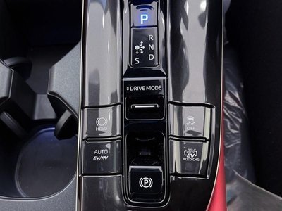 صورة مصغرة 28 لـ 2024 Toyota CROWN SPORT