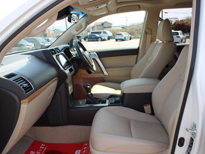 صورة 17 لـ 2023 Toyota LAND CRUISER PRADO