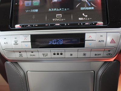 صورة 35 لـ 2023 Toyota LAND CRUISER PRADO