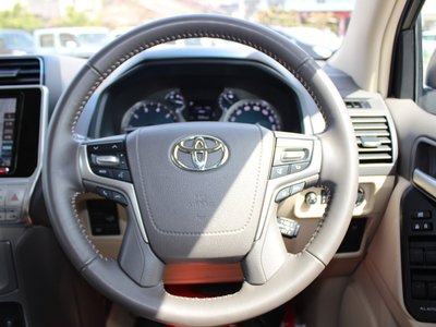 صورة 27 لـ 2023 Toyota LAND CRUISER PRADO