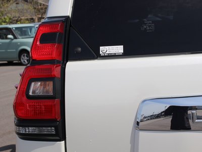 صورة 22 لـ 2023 Toyota LAND CRUISER PRADO