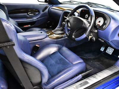 صورة 2 لـ 2003 Aston Martin DB7