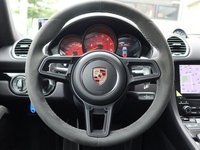 2021 Porsche 718 photo 12