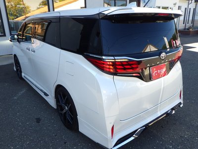 صورة 23 لـ 2024 Toyota ALPHARD