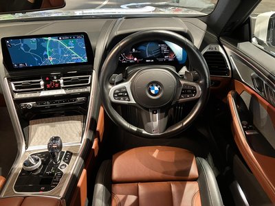 2022 BMW 8 SERIES photo 13