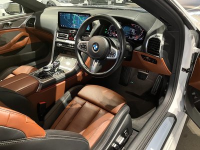 2022 BMW 8 SERIES photo 15