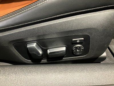 2022 BMW 8 SERIES thumbnail 40