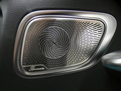 صورة 14 لـ 2024 Mercedes-BENZ GLC AMG