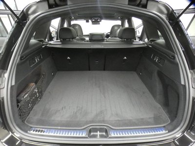 صورة 10 لـ 2024 Mercedes-BENZ GLC AMG