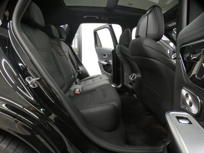 صورة 9 لـ 2024 Mercedes-BENZ GLC AMG