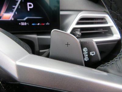 2026 BMW 3 SERIES TOURING photo 11