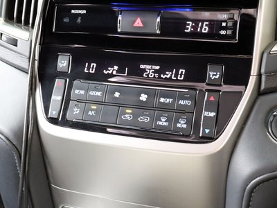 2016 Toyota LAND CRUISER 200 — миниатюра 52