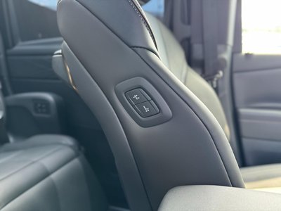 2025 Toyota ALPHARD — фото 75