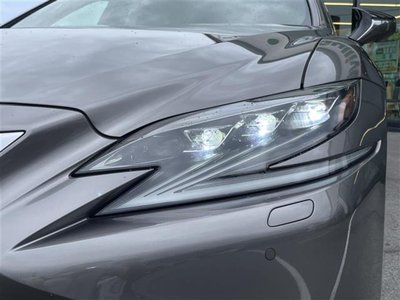 2018 Lexus LS — миниатюра 10