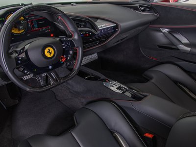 صورة 11 لـ 2022 Ferrari SF90 STRADALE