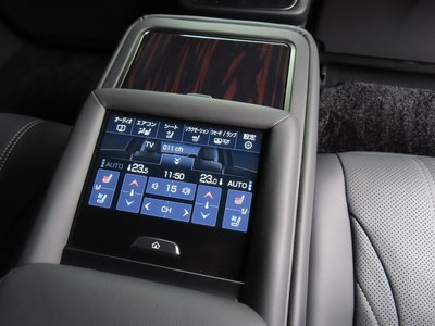 2018 Lexus LS thumbnail 90