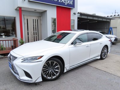 2018 Lexus LS photo 2