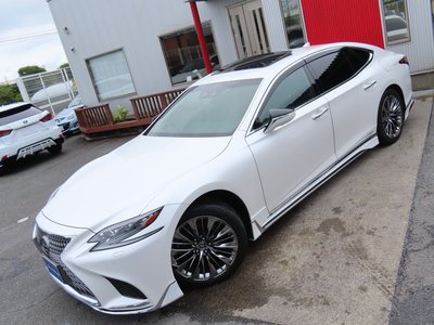2018 Lexus LS photo 3
