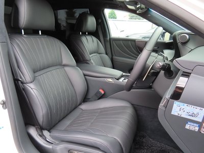 2018 Lexus LS photo 15