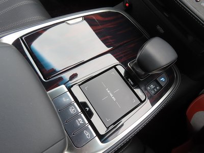 2018 Lexus LS thumbnail 77