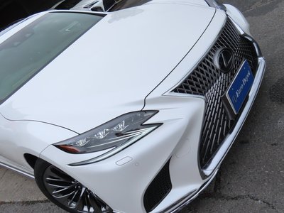 2018 Lexus LS thumbnail 31