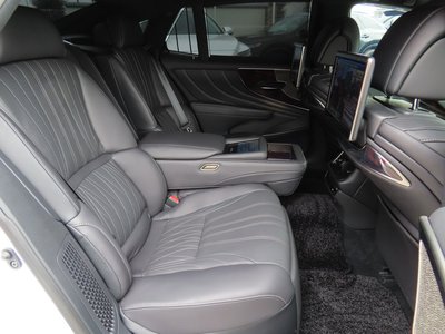2018 Lexus LS thumbnail 53