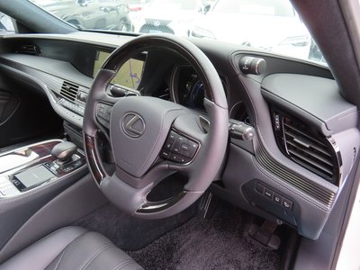 2018 Lexus LS thumbnail 62