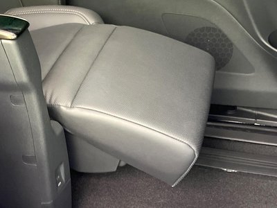 صورة 48 لـ 2025 Toyota ALPHARD