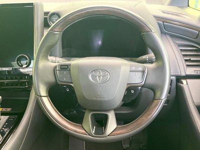 صورة 12 لـ 2025 Toyota ALPHARD