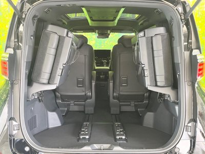 صورة 11 لـ 2025 Toyota ALPHARD