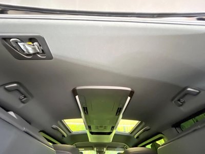 صورة 52 لـ 2025 Toyota ALPHARD
