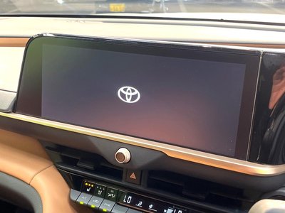 2024 Toyota CROWN SPORT photo 4