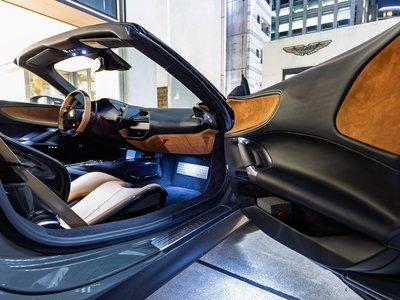 صورة 12 لـ 2025 Ferrari SF90 SPIDER