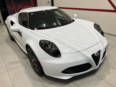 2015 ALFA Romeo 4C — фото 3