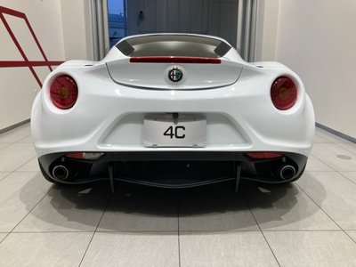 2015 ALFA Romeo 4C — фото 8