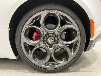 صورة 57 لـ 2015 ALFA Romeo 4C