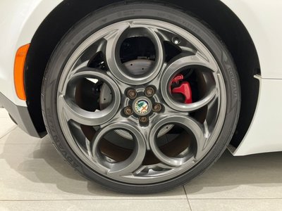 صورة 55 لـ 2015 ALFA Romeo 4C