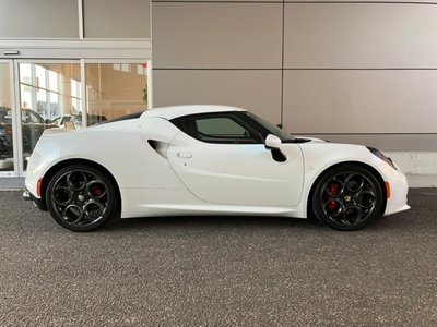2015 ALFA Romeo 4C — фото 12
