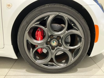 صورة 54 لـ 2015 ALFA Romeo 4C
