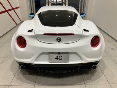 2015 ALFA Romeo 4C — фото 9