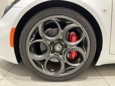 صورة 58 لـ 2015 ALFA Romeo 4C