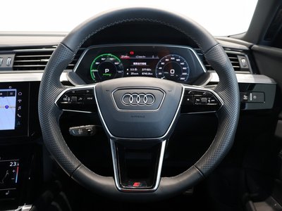 صورة مصغرة 20 لـ 2024 AUDI Q8 E-TRON