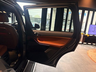2025 BMW X7 thumbnail 31