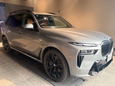 2025 BMW X7 photo 7