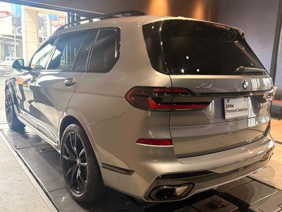 2025 BMW X7 photo 11