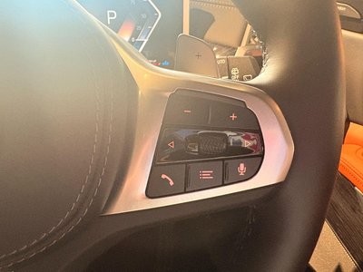 2025 BMW X7 thumbnail 17
