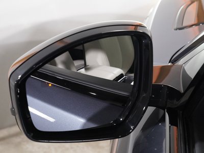 2022 LAND Rover RANGE ROVER VELAR thumbnail 46
