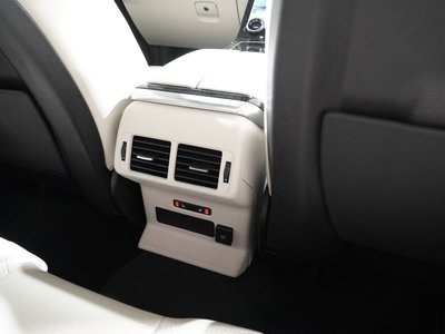 2022 LAND Rover RANGE ROVER VELAR thumbnail 28