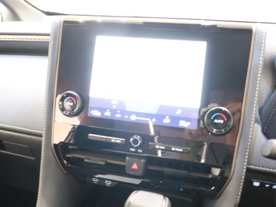 صورة 20 لـ 2025 Toyota ALPHARD